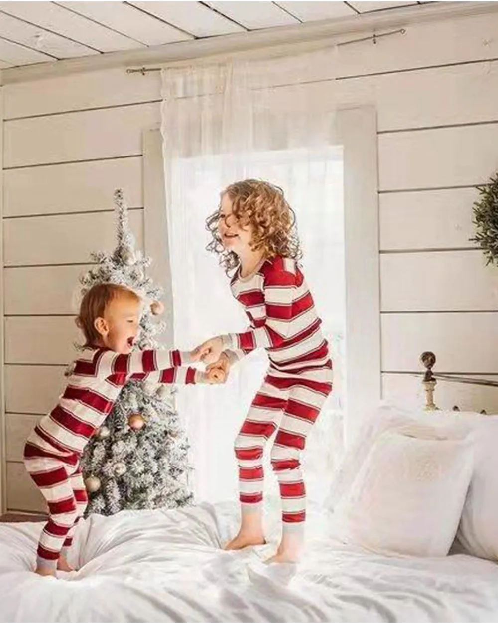 🎄 Early Christmas Pre-Sale - 50% Off - Christmas Red Striped Family Pajamas