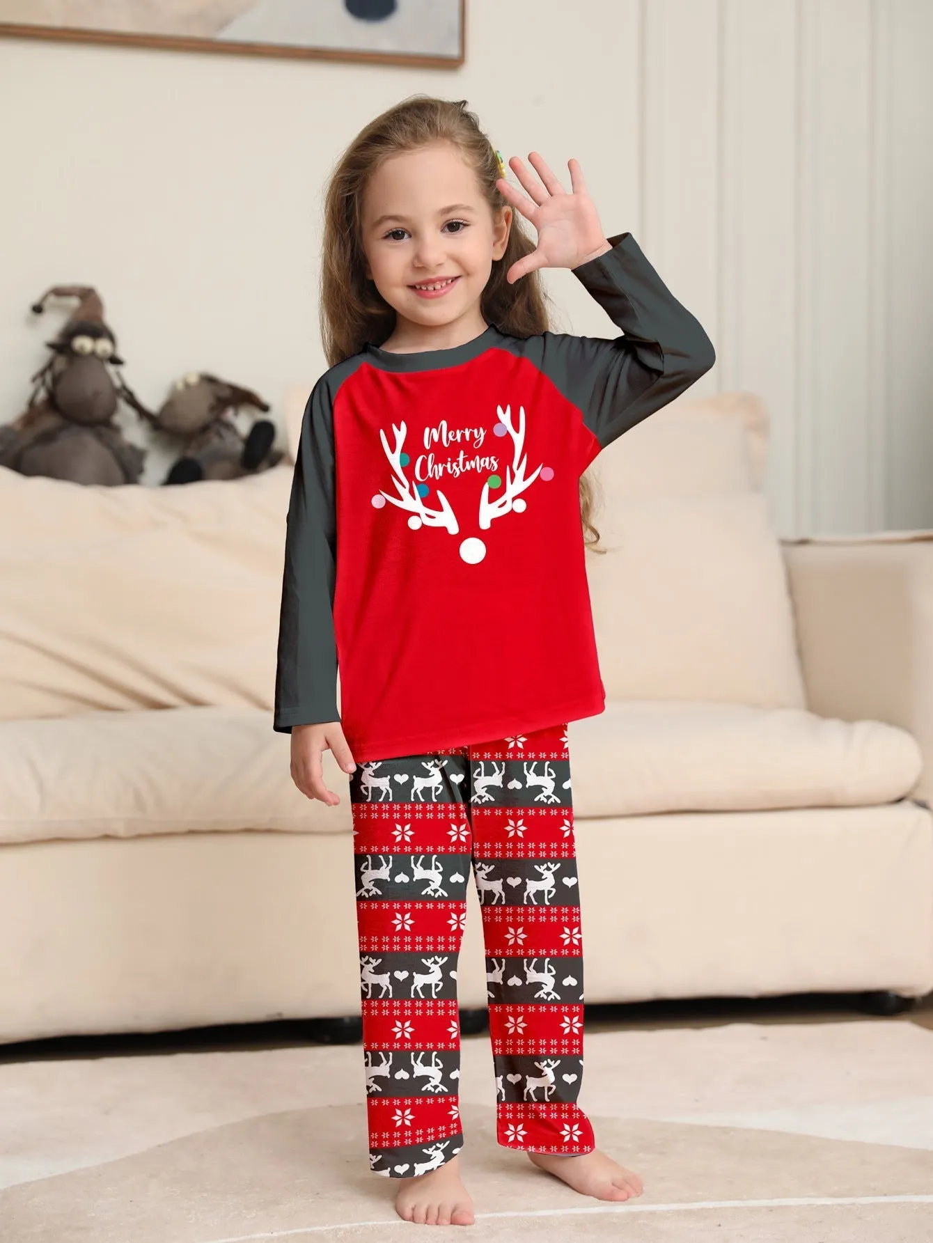 Christmas Reindeer Cartoon Letter Print Long Sleeve Pajama Set