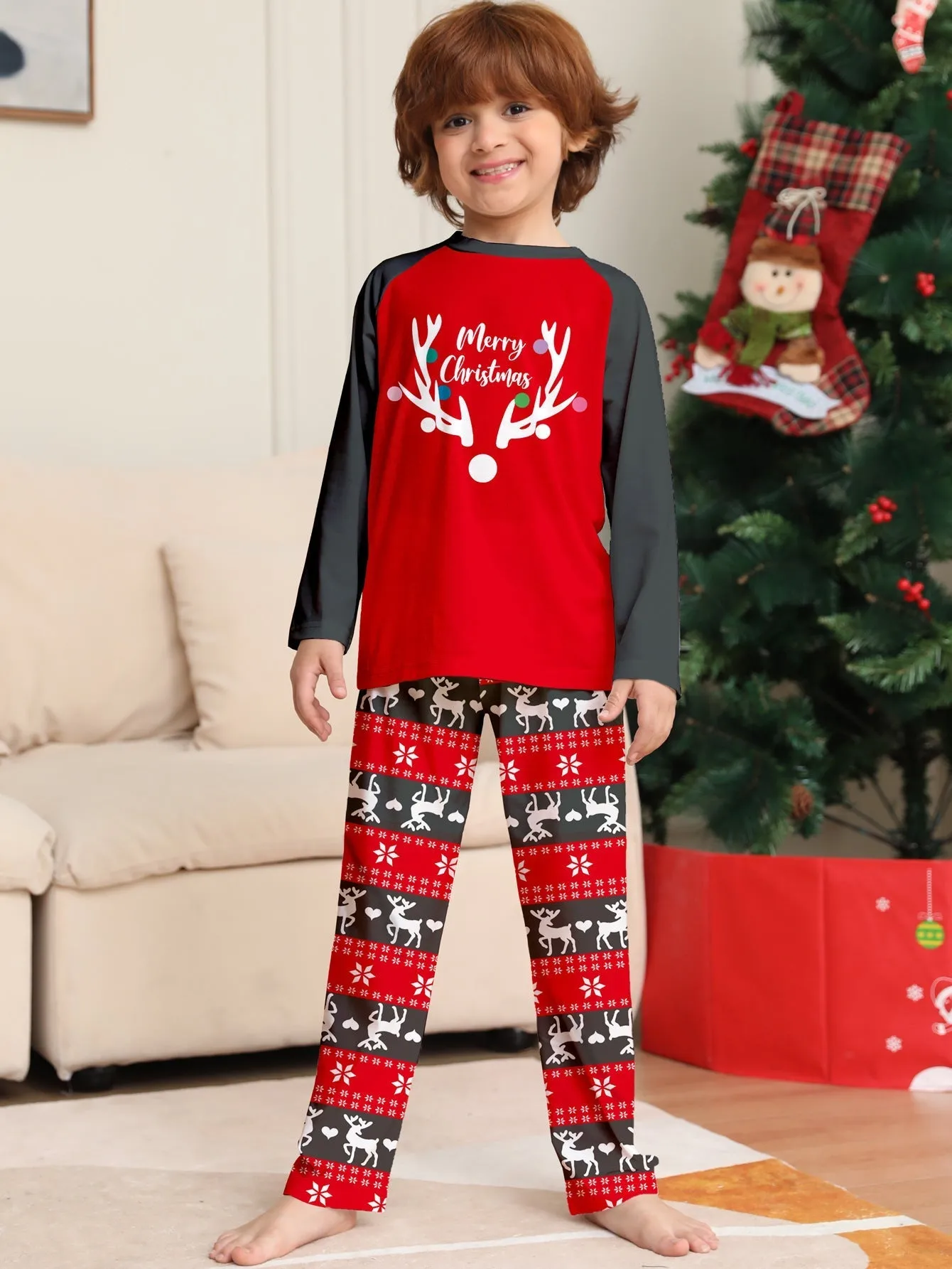 Christmas Reindeer Cartoon Letter Print Long Sleeve Pajama Set